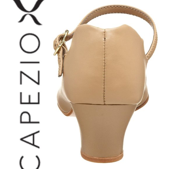 CAPEZIO "Jr. Footlight" Round Toe Mary Jane Pumps NEW IN BOX! - Picture 6 of 11